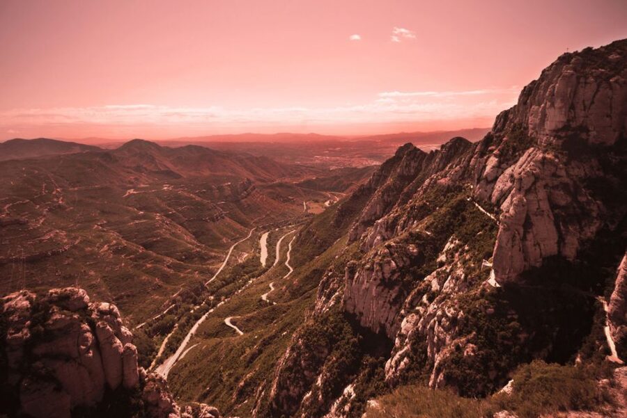 From Barcelona: Montserrat Tour, Rack Railway & Licor Taste - Timing and crowds: early starts can be a real win