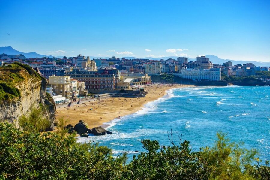 From Bilbao: Biarritz, Saint Jean de Luz, San Sebastian Tour - Getting Ready: Passport, Shoes, and the Group Pace Reality