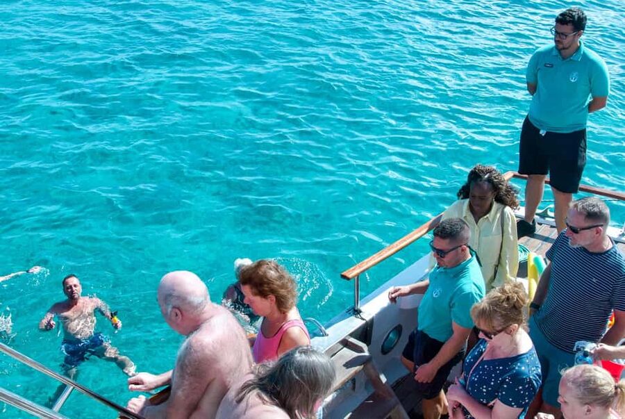 From Corralejo: Lobos Island Boat and Snorkel Activity - Should you book this Lobos Island boat and snorkel from Corralejo?