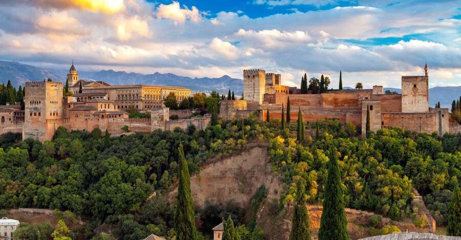 From Costa del Sol: Granada, Alhambra + Nasrid Palaces Tour - Who should book this tour, and who should skip it