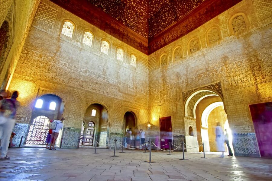 From Costa del Sol or Malaga: Granada and Alhambra Tour - Inside Alhambra: what you actually get with a guide