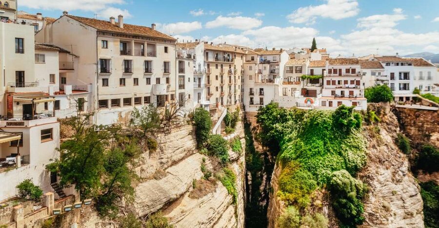 From Costa del Sol: Ronda and Setenil de las Bodegas - Getting to Setenil from the Costa del Sol: coach ride and early timing