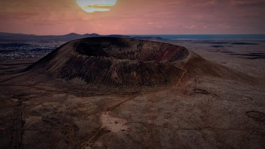 From Fuerteventura: Sunset Hike at Volcano with Scenic Views - Calderón Hondo at sunset: what makes this hike special