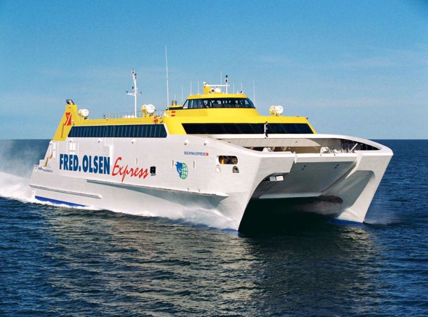 From Lanzarote: Round-Trip Ferry Transfer to Fuerteventura - Boarding the Fred Olsen Express Catamaran via Isla de Lobos