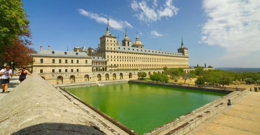 From Madrid: El Escorial and Valley's Basilica Half Day Tour - Between sites: the quick bus transfer and why it matters
