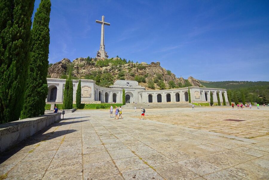 From Madrid: El Escorial and Valley's Basilica Half Day Tour - El Escorial: a whole royal city built into one monastery