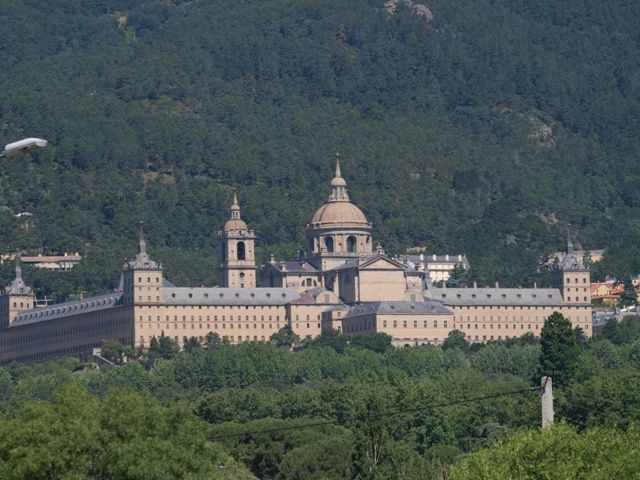 From Madrid: El Escorial, Valley and Segovia Day Trip - Key Things That Make This Tour Work