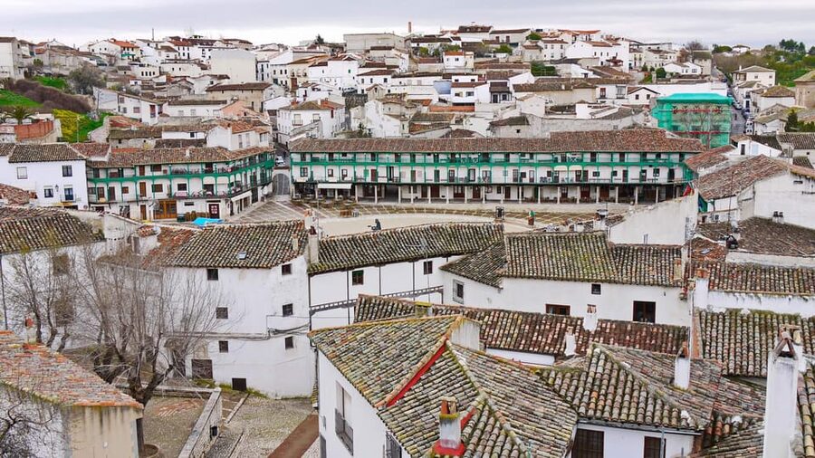 From Madrid: Guided Day Trip to Chinchon, Aranjuez & Toledo - Chinchón Walking Tour: How to Make the Most of a Medieval Plaza Mayor