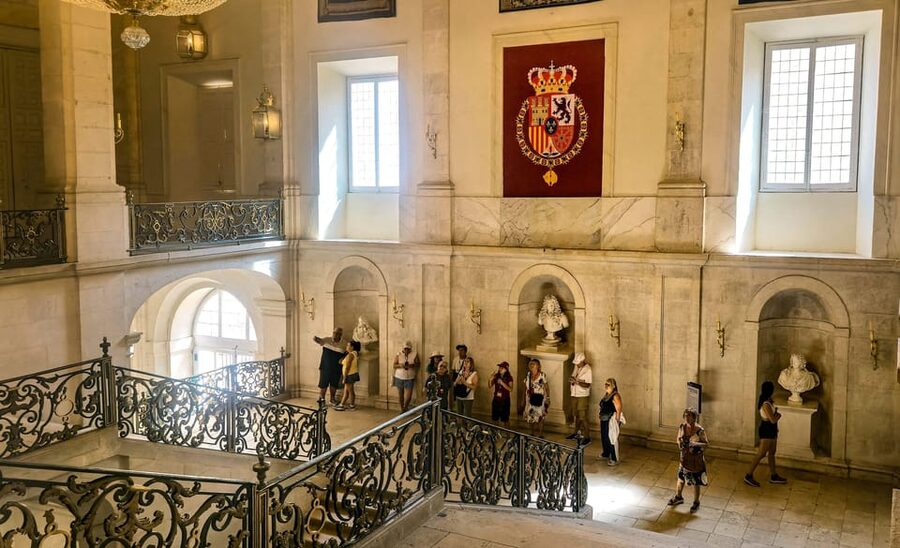 From Madrid: Guided Day Trip to Chinchon, Aranjuez & Toledo - Timing, Pace, and What to Pack for a 9-Hour Day Trip