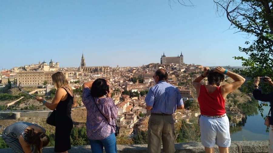 From Madrid: Guided Day Trip to Segovia and Toledo - Key highlights and real-world expectations