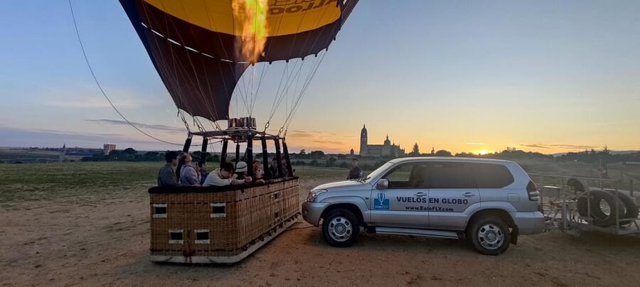 From Madrid: Hot Air Balloon over Segovia with Transfer - Weather, Timing, and How to Stay Comfortable During a Balloon Morning