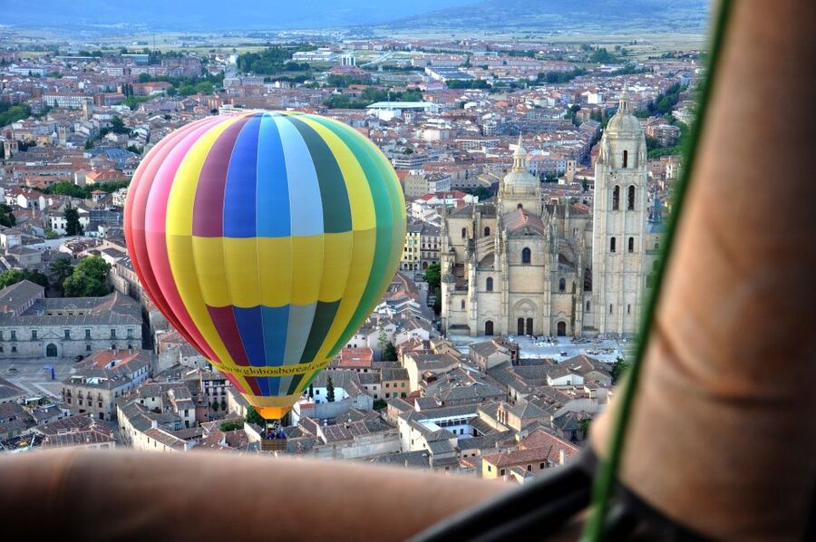 From Madrid: Hot Air Balloon Ride in Segovia with Pickup - Getting Back to Madrid: Jeep or SUV, Then Hotel Drop-Off