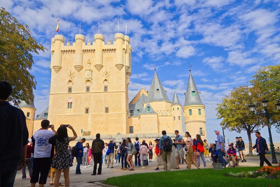 From Madrid: Segovia & Avila Day Trip with Optional Tickets - Lunch options in Segovia: local food, but mind the time budget