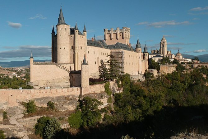 From Madrid: Segovia & Toledo with Alcazar and Cathedral - Segovia Cathedral: Gothic-Style Free Time You Can Choose