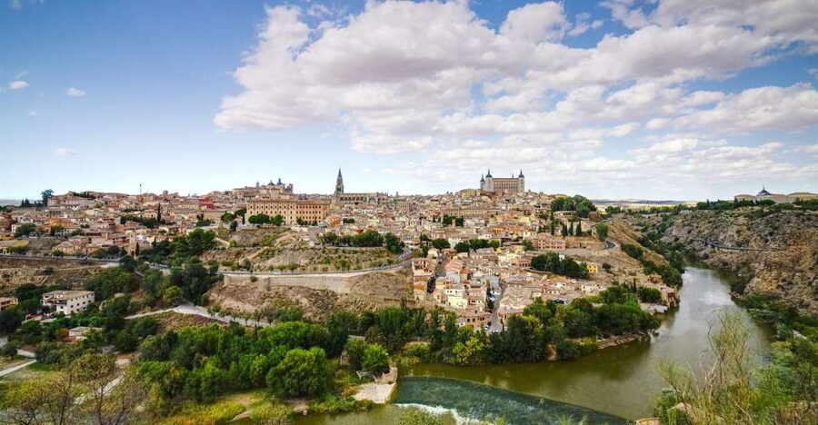 From Madrid: Toledo and Segovia Guided Day Trip - Key points worth knowing before you go