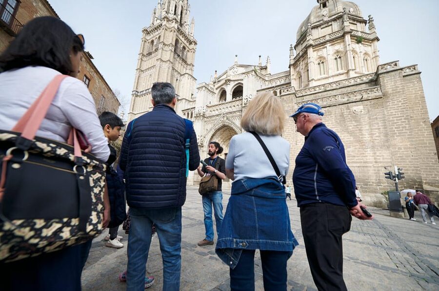 From Madrid: Toledo Tour with Wine Tasting and 3 Monuments - Wine and tapas: why this break works midday