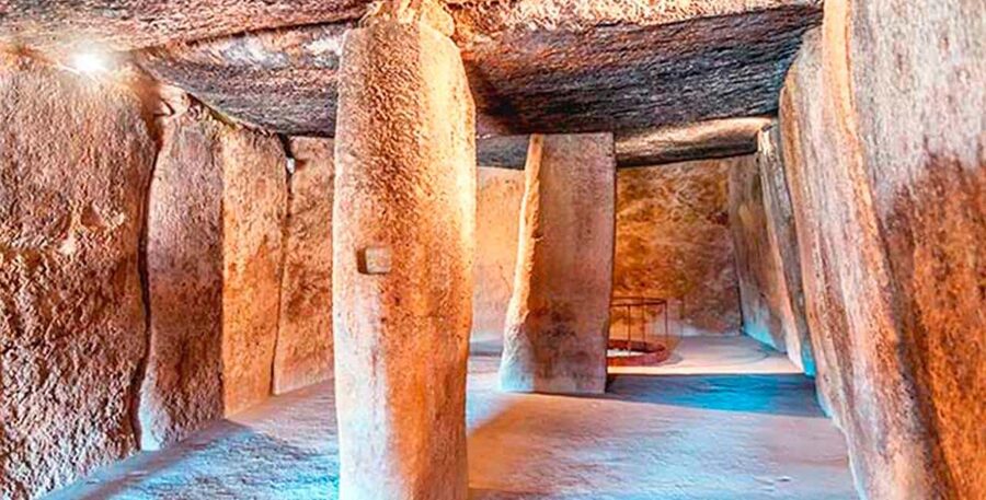 From Málaga: Caminito del Rey & Antequera: Dolmens and free time - Antequera’s historic center and the Alcazaba area walk