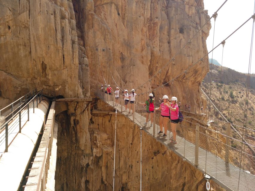 From Málaga: Caminito del Rey Full-Day Tour - Desfiladero de los Gaitanes: getting your bearings before the edge