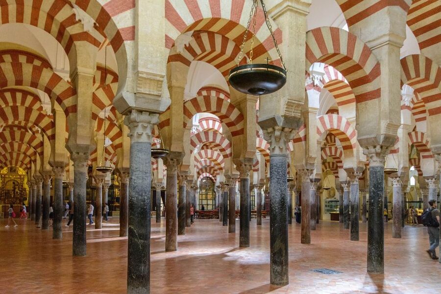 From Malaga: Cordoba Day Trip and Mosque-Cathedral - Calleja de las Flores and Plaza Maimónides: the stops you will remember