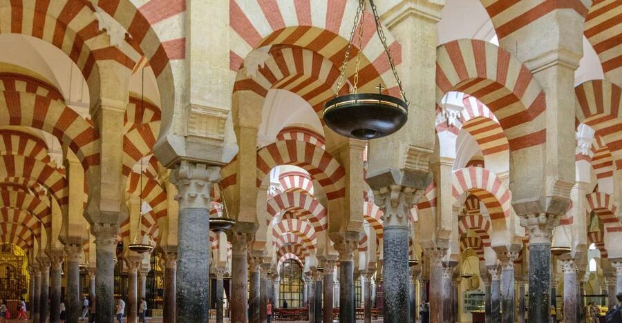 From Malaga: Cordoba Day Trip and Mosque-Cathedral - Jewish Quarter of Córdoba: whitewashed lanes and real walking time