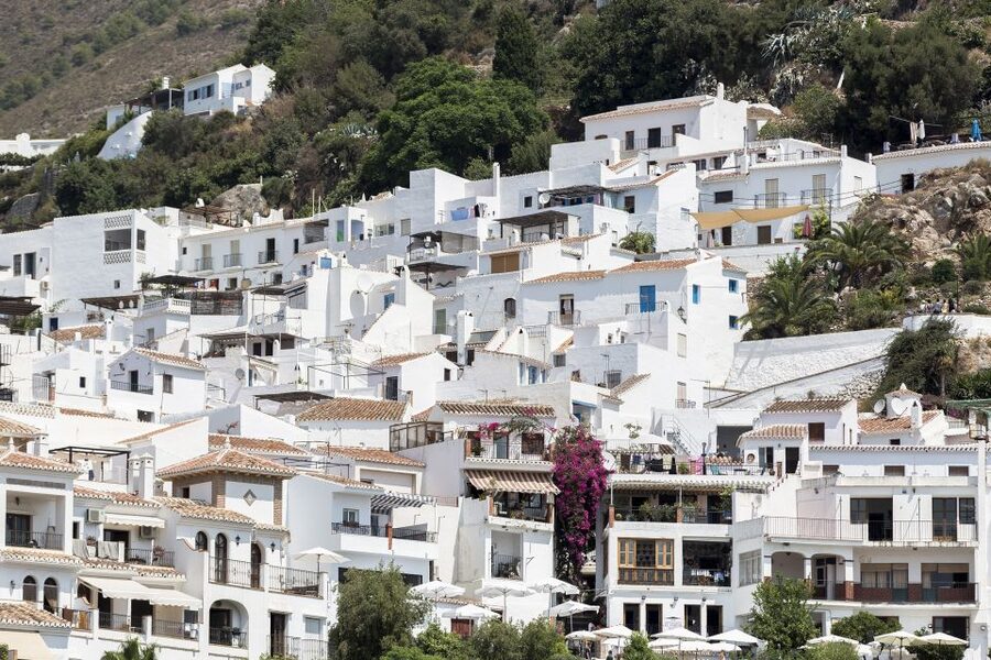 From Malaga: Nerja and Frigiliana Tour - Frigiliana: Moorish Streets, White Houses, and a Slower Way to Browse
