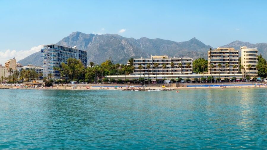 From Malaga or Costa del Sol: Mijas, Marbella & Puerto Banus - The guide and driver experience: why the best days feel organized