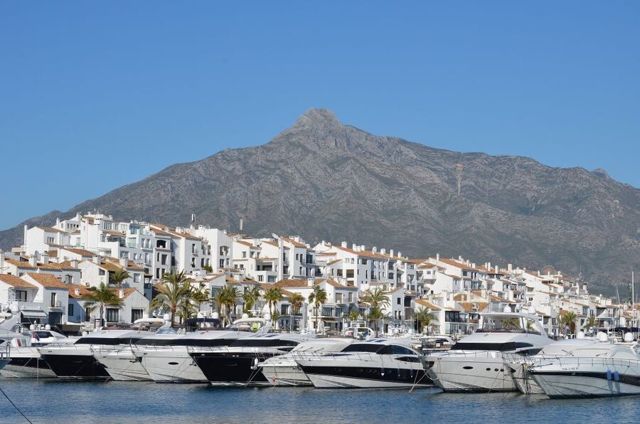 From Malaga or Costa del Sol: Mijas, Marbella & Puerto Banus - Marbella old town and Plaza de Los Naranjos: flowers, shade, and an easy stroll
