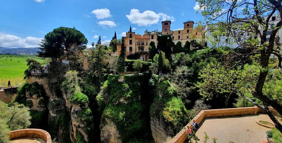 From Malaga: Ronda and Setenil Tour with Scenic Train - The Setenil transfer: why the scenic train ride is more than a shortcut