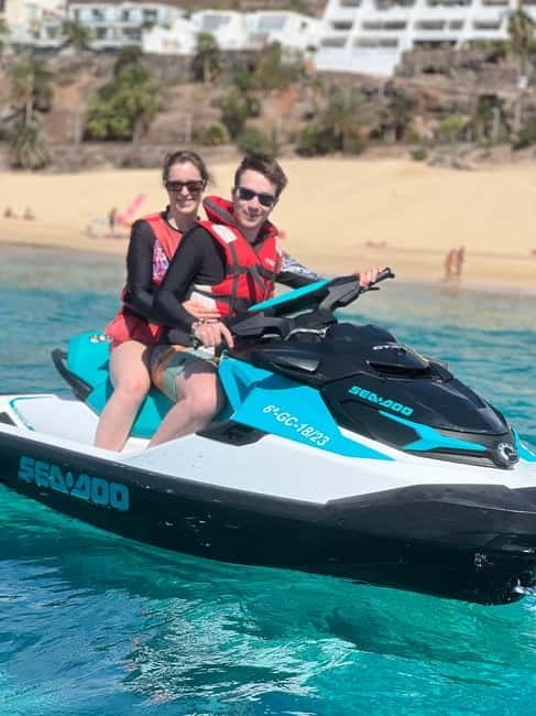 From Morro Jable: Jet Ski Adventure Tour (without license) - Who should book this jet ski ride, and who should pick the guided safari