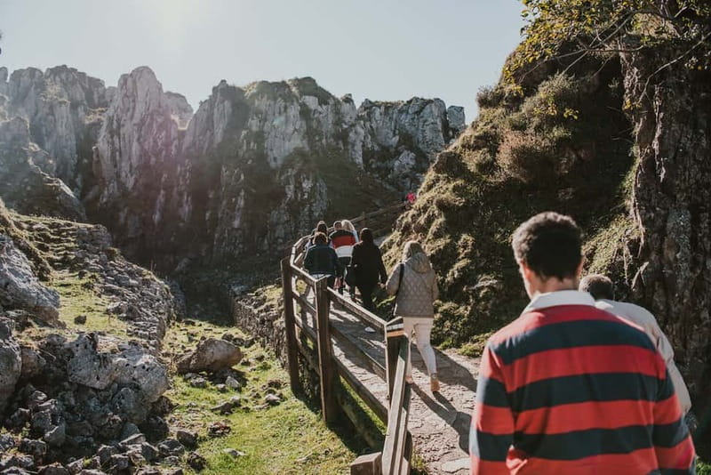 From Oviedo: Covadonga, Cangas de Onís, and Lastres Tour - Cangas de Onís lunch: use the two hours for food and a slow wander