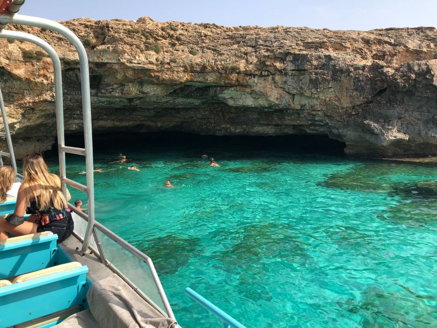 From Palma: 3-Hour Morning Dolphin Watching Boat Tour - Onboard Carpe Diem comfort and the bar setup