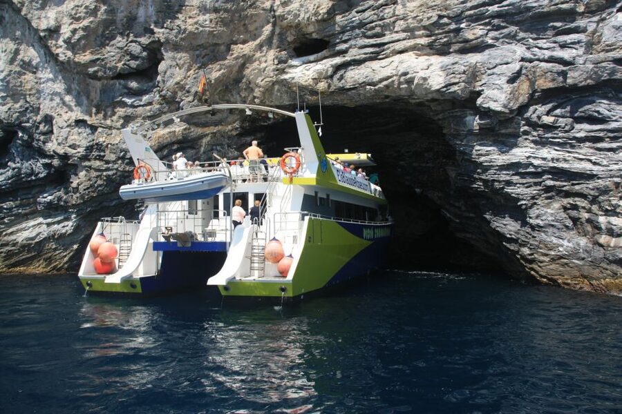 From Roses: Cap Norfeu Boat Cruise & Swimming - Phone Audio Guide in Eight Languages (and Why It Matters)