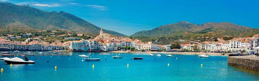 From Roses: Costa Brava Boat Tour to Cadaqués - Cadaqués time on land: wander, snack, and pick your priorities