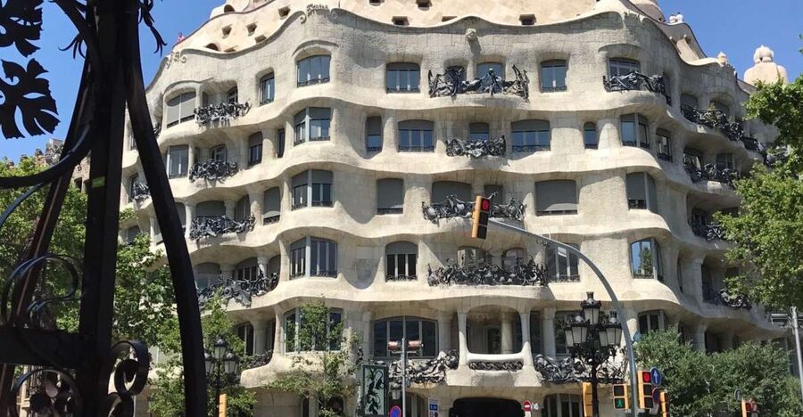 From Salou: Barcelona City Center Tour - Who Should Book This Barcelona City Center Day Trip From Salou