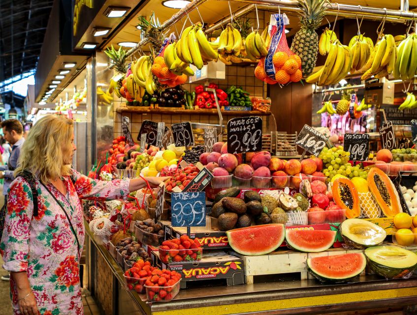 From Salou: Barcelona City Center Tour - Born and the Gothic Quarter: Shopping, Streets, and Real Decisions