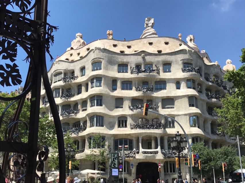 From Salou: Full Day Barcelona Panoramic Tour with Free Time - Barcelona Day Trip From Salou, What You Really Get in 10 Hours