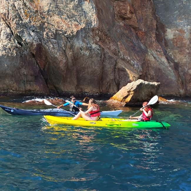From Sant Feliu de Guíxols: Kayak and Snorkel in Costa Brava - Kayaking Along Cliffs and Coves Without Feeling Overwhelmed
