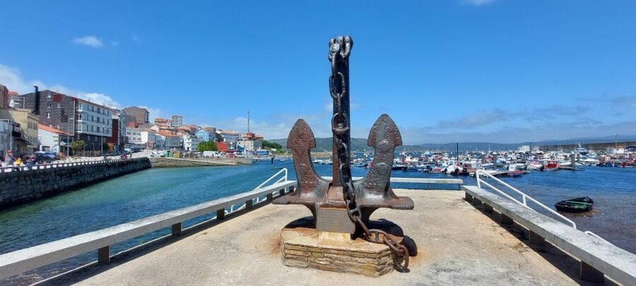 From Santiago: Finisterre, Muxia & Costa da Morte Excursion - Meeting in Santiago, then settling into the coastal rhythm