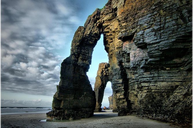 From Santiago: Lugo & Cathedrals Beach Guided Excursion - Santiago pickup at 8:00, then straight into Galicia rhythm