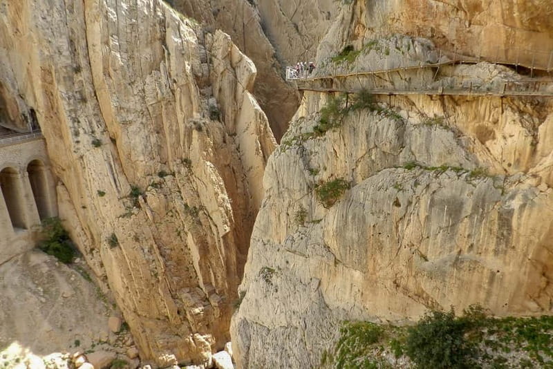 From Seville: Caminito del Rey Hike Day Trip - The Caminito del Rey Portion: 7 Kilometers, Photo Stops, and the Suspension Bridge Moment