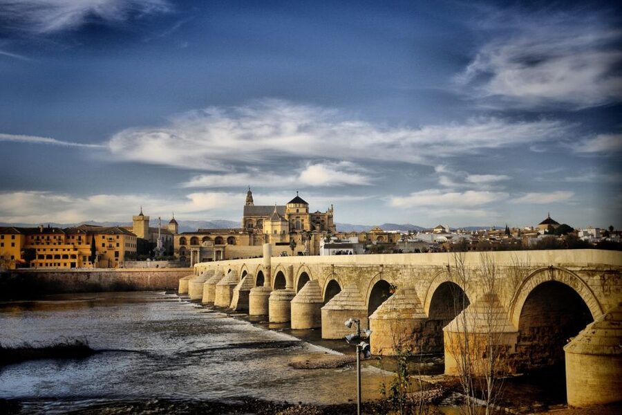From Seville: Córdoba and Mosque Cathedral Full-Day Tour - Break Time in Córdoba: How to Use 1.5 Hours Like a Local