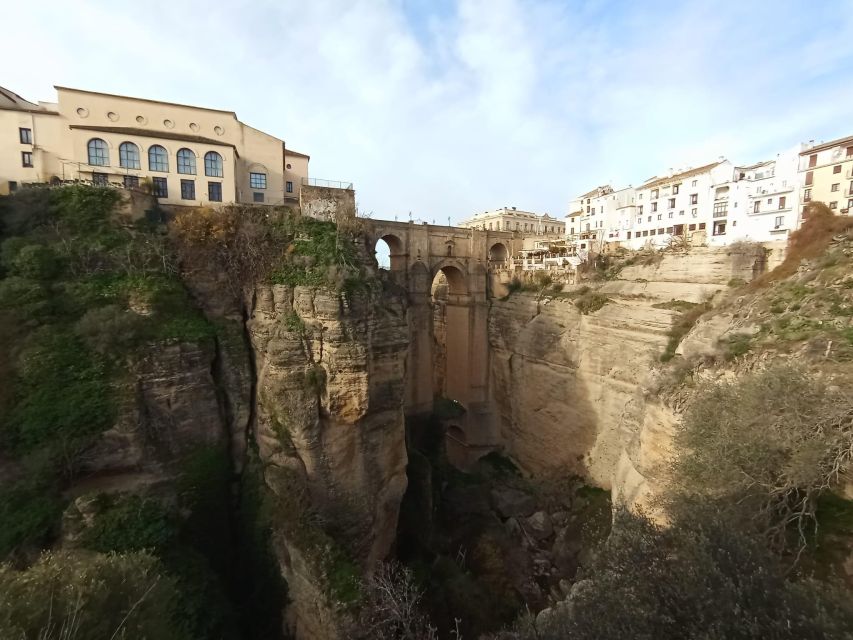 From Seville: Ronda+Setenil de las Bodegas Day Trip - Setenil de las Bodegas: whitewashed rock houses and the cliff-town feel
