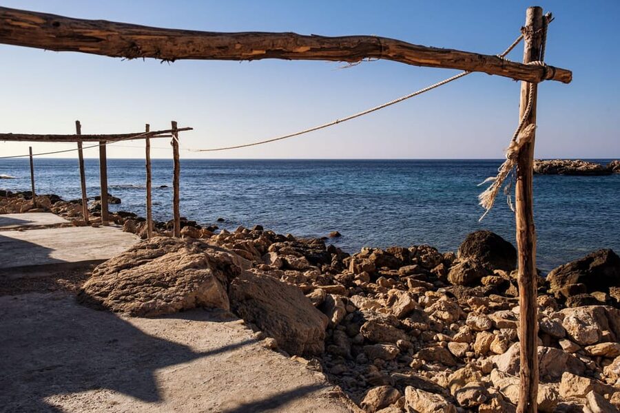 From Valencia: Cala del Moraig Hiking & Beach Trip - Cala del Moraig Beach Time: Swim, Sunbathe, and Reset