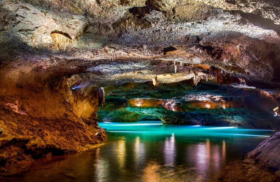 From Valencia: Caves of San José Guided Excursion and Ticket - That 30-minute break outside: Iberian sights, coffee, and shops