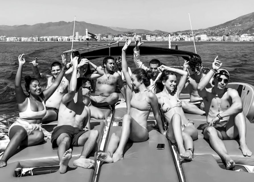 Fuengirola: Dolphin Watching by Yacht with Snacks and Drinks - Boarding at Fuengirolanautic, right at Fuengirola Port
