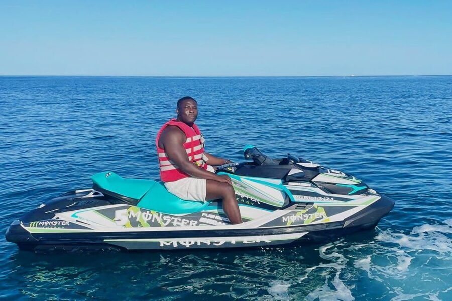 Fuengirola: Jet Ski Rental - Tutorial and Safety Gear: How They Help You Ride Confidently