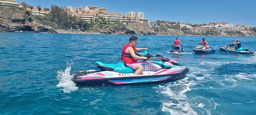 Fuengirola: Jet Ski Rental - The Photo Stop and On-Board Photos You’ll Want to Plan For