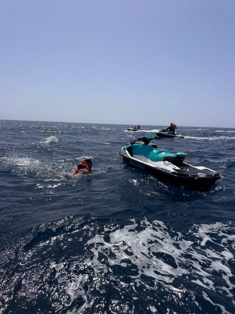 Fuerteventura : 30 minute JetSki Rental without licence - The safety moment: instructions, qualified supervision, life vests, and insurance