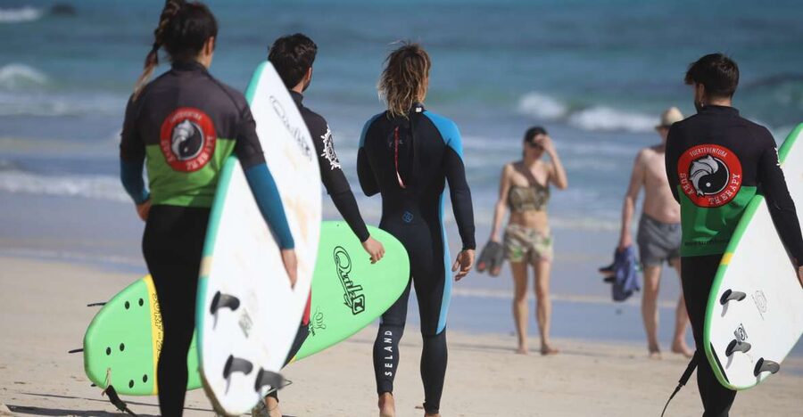 Fuerteventura : Corralejo Surf Lesson - The Beach Class: Waves, Currents, and Safety Basics