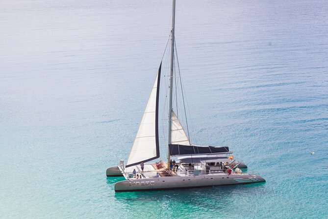 Fuerteventura: Magic Select Catamaran Trip with Food & Drinks - Boat Size, Comfort, and Where You Should Sit